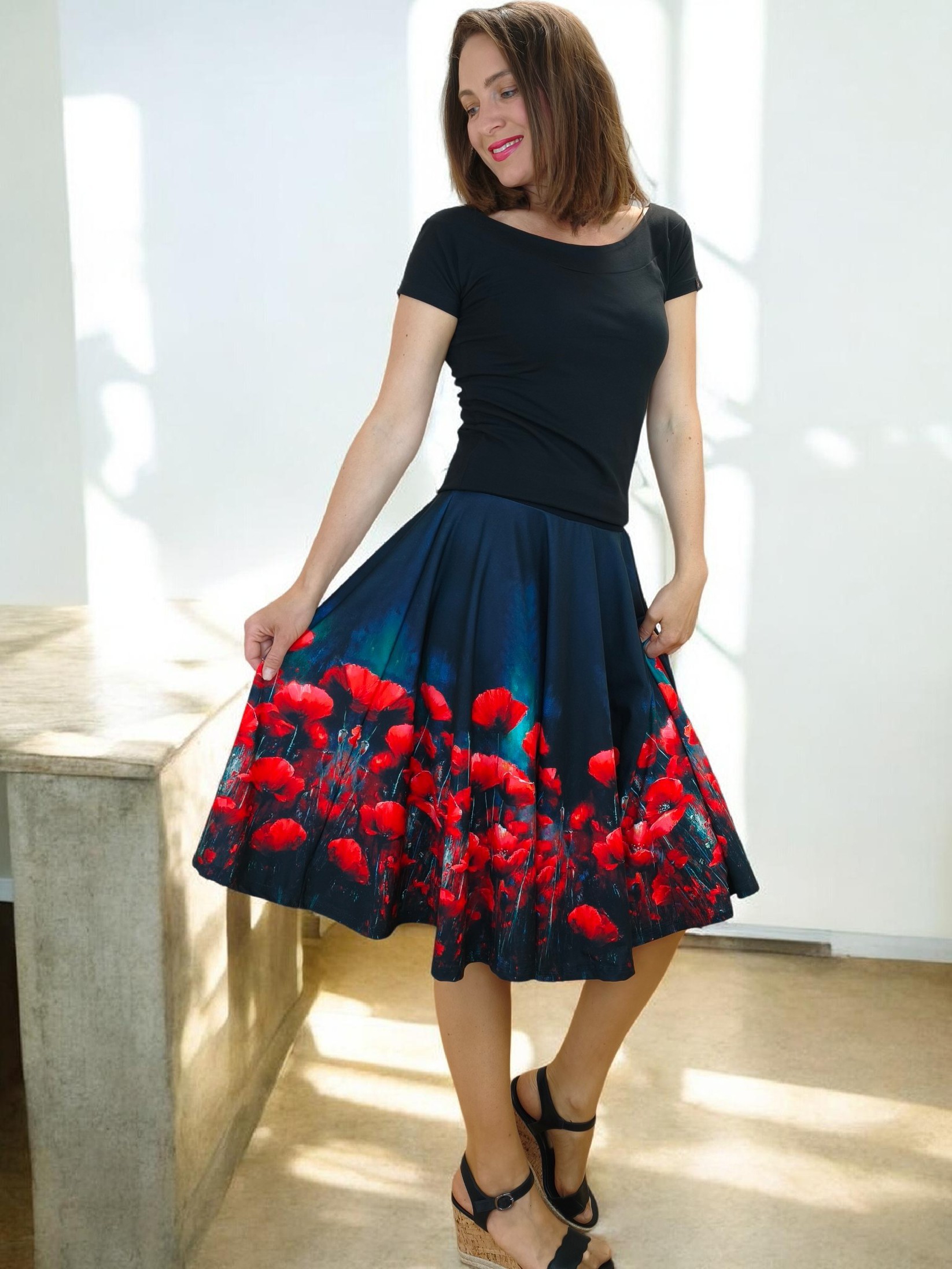 kolová letní sukně s motivem červených máků pro ženský letní outfit